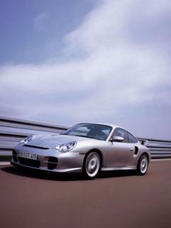 Серебристый Порш 911 GT2 Серебристый Порш 911 GT2