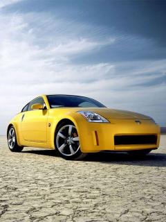 Желтый Ниссан 350Z Желтый Ниссан 350Z